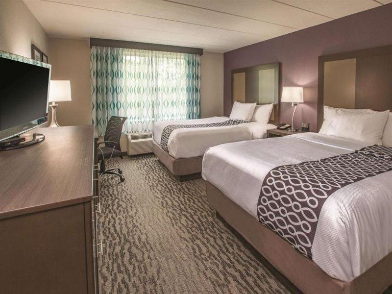 La Quinta By Wyndham Sturbridge Hotell Eksteriør bilde