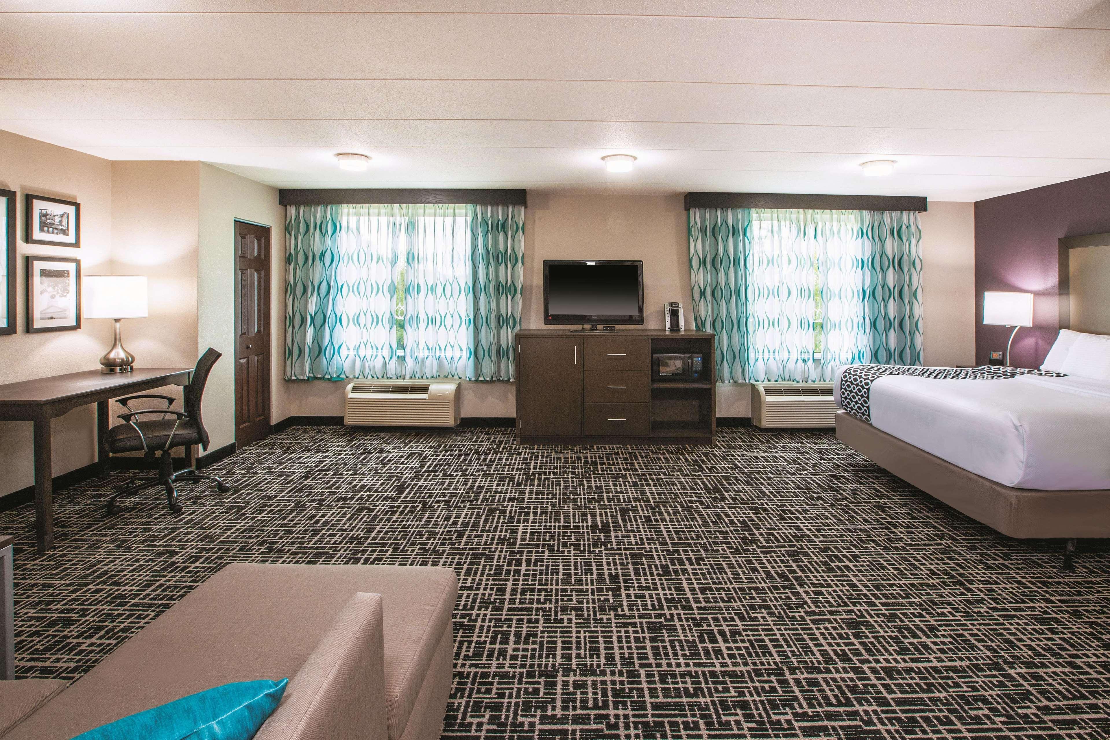 La Quinta By Wyndham Sturbridge Hotell Eksteriør bilde