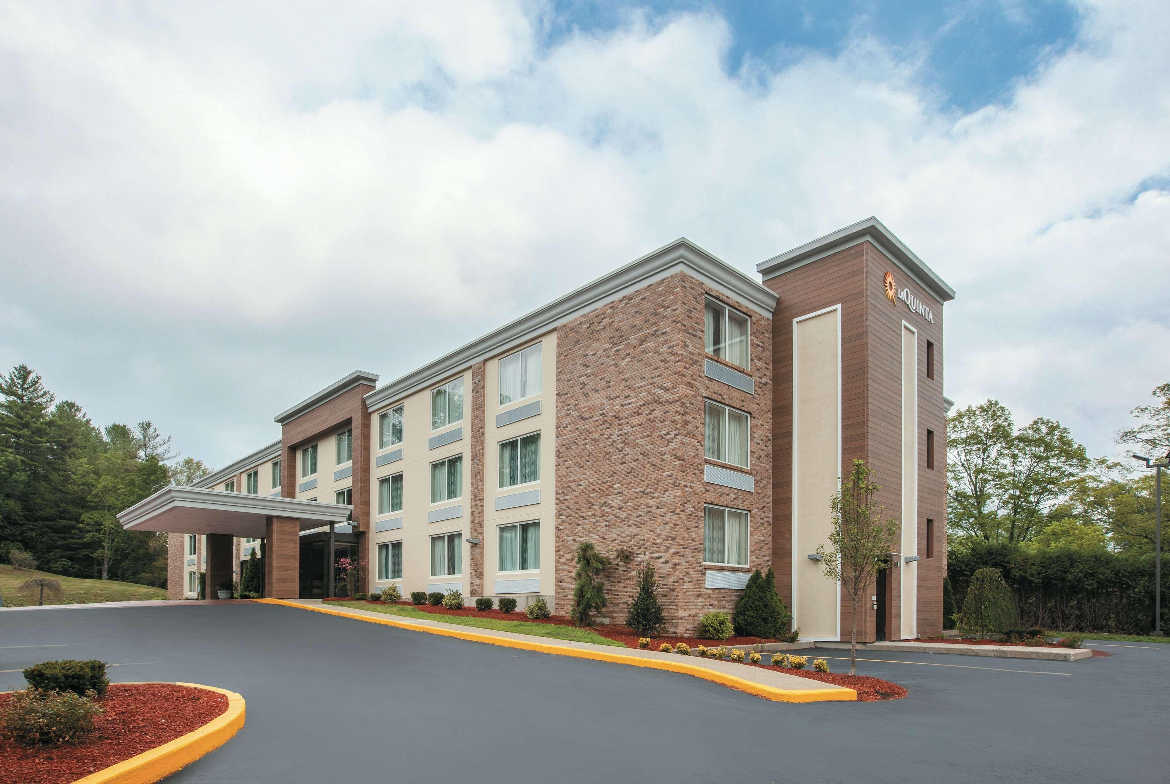 La Quinta By Wyndham Sturbridge Hotell Eksteriør bilde